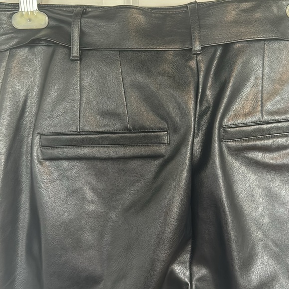 EXPRESS | Super High Waisted Faux Leather Belted Ankle Pant Women’s M - Picture 5 of 6